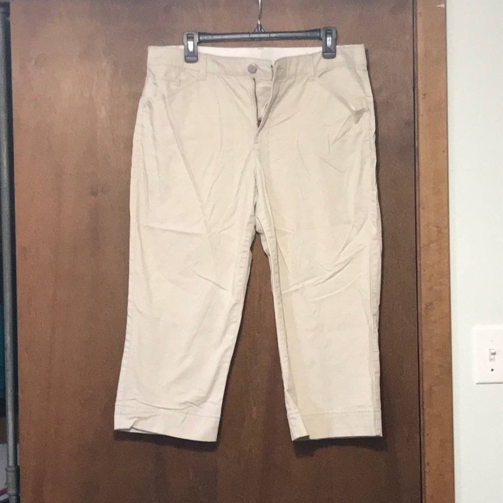 Cream capris (maureen)